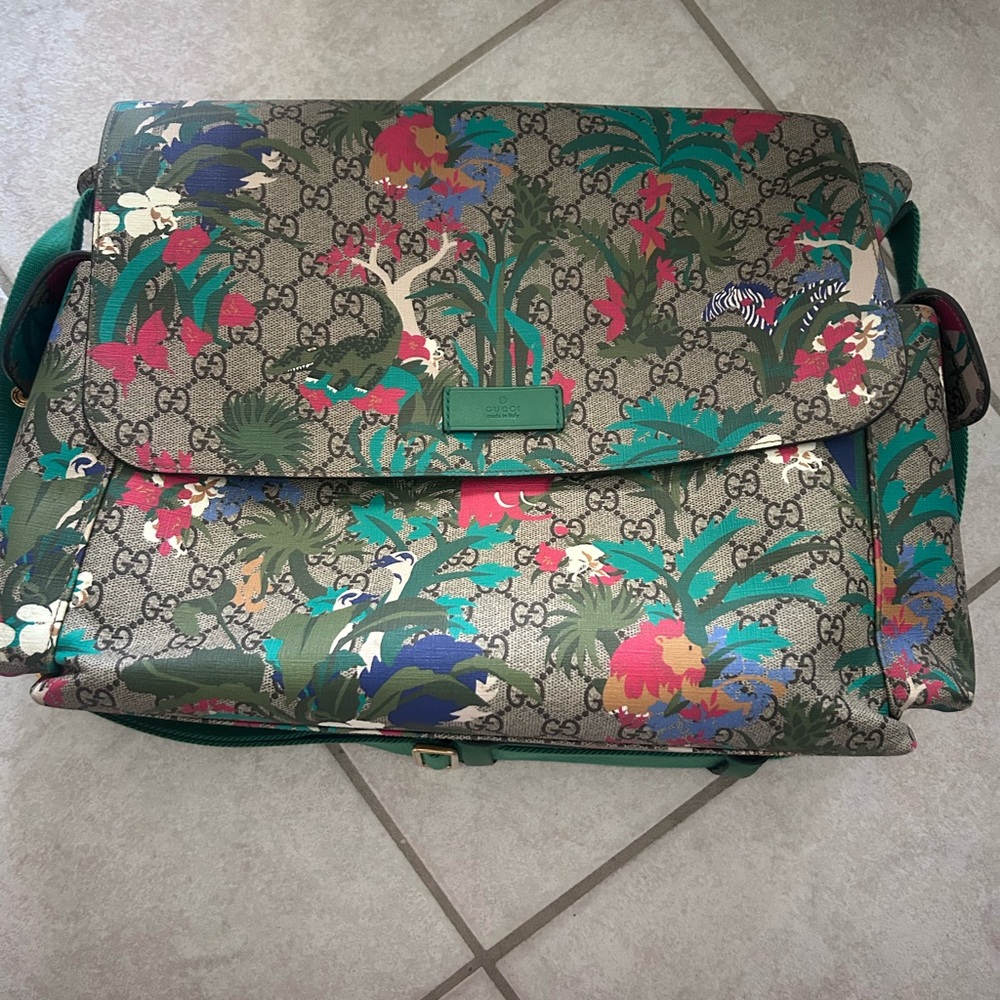 Gucci Supreme GG Canvas Jungle Diaper Bag